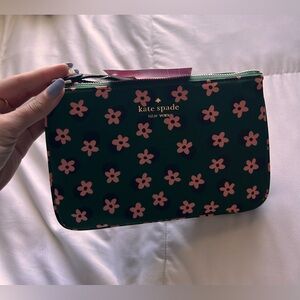 Kate spade wallet/wristlet
